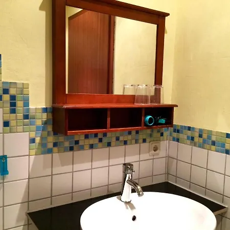 Schoene Ferienwohnung An Der Ostse Apartman *